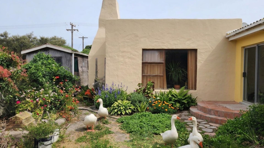 5 Bedroom Property for Sale in Uilenkraalsmond Western Cape